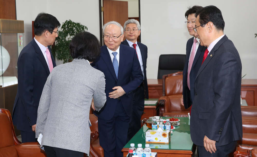 국회/정치/국가정보원장/이병호/정보위원회