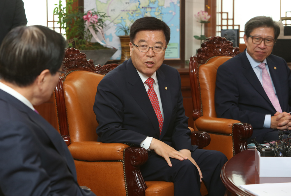 정치/국회/정진석원내대표/정진석정의화/김광림