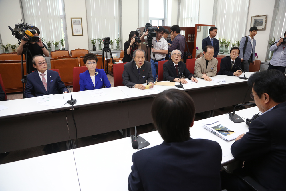 정치/국회/새누리당/정진석/가덕도공항/김해공