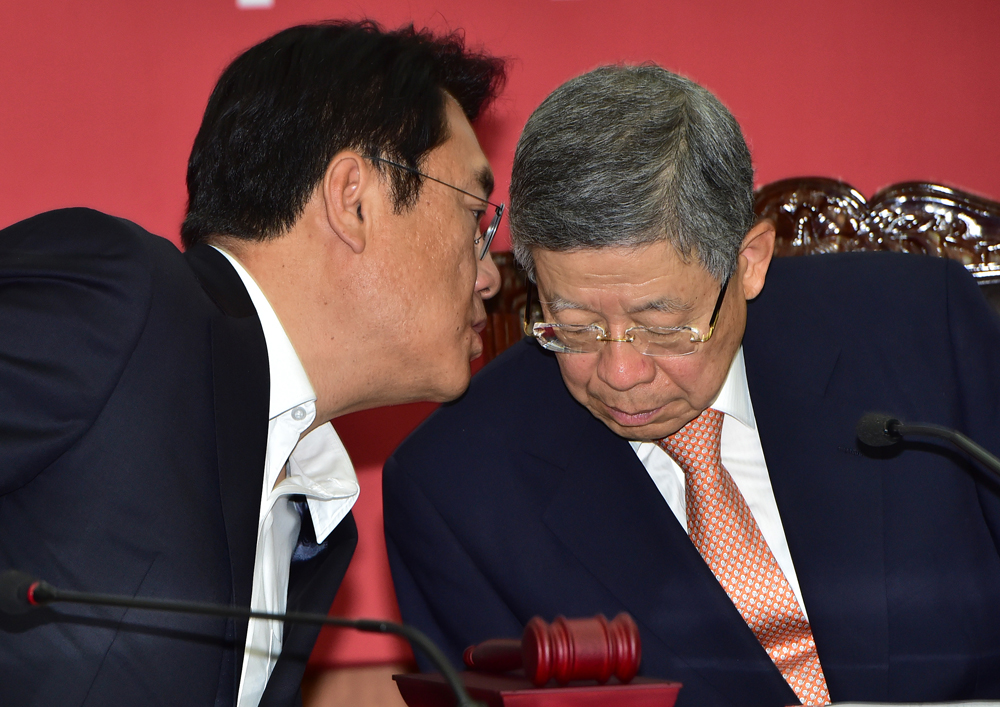 정치/새누리당/비상대책위원회의/김희옥/정진석