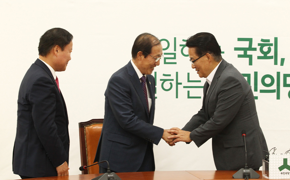 정치/국회/대통령비서실장/이원종/박지원