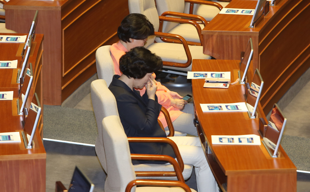 정치/국회/상임위원장/상임위원회/피곤한 국회