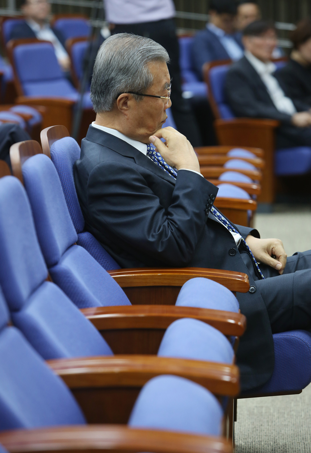 정치/국회/더불어민주당/의원총회/김종인