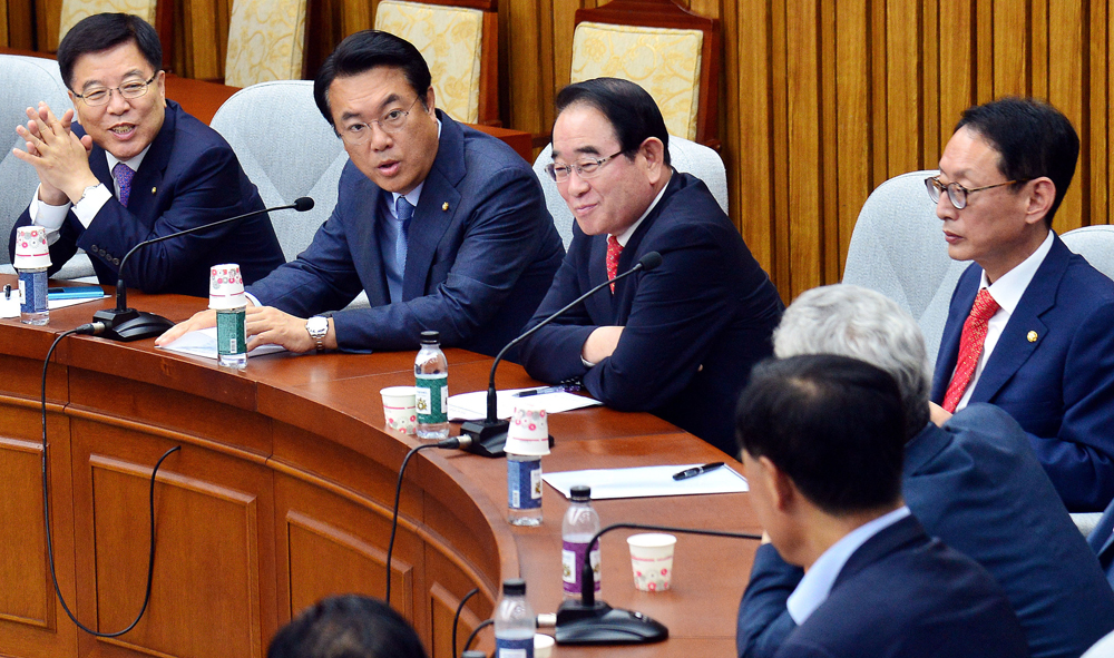 정치/국회/정진석/새누리당원내대책회의/