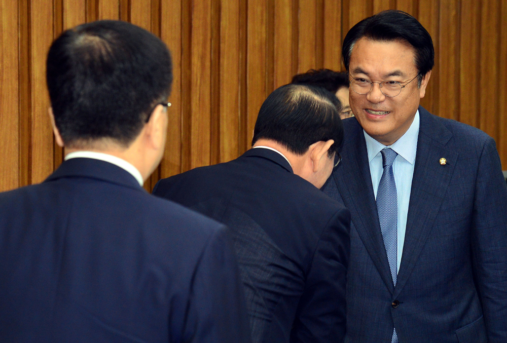 정치/국회/정진석/새누리당원내대책회의/