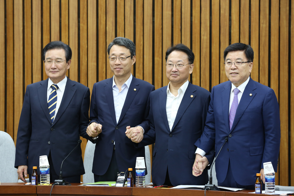 정치/국회/민생경제현안점검회의/유일호/정책위
