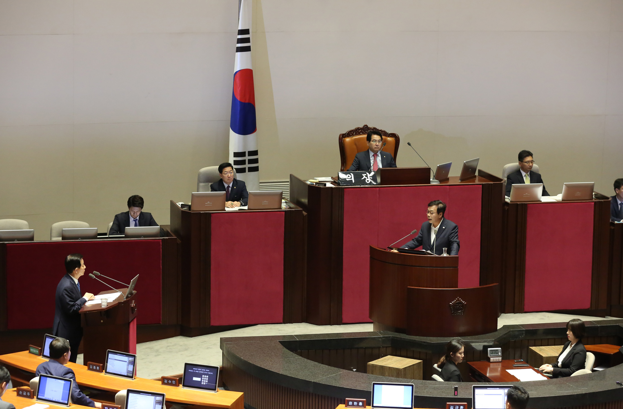 정치/국회/사드배치/긴급현안질문/질문자/