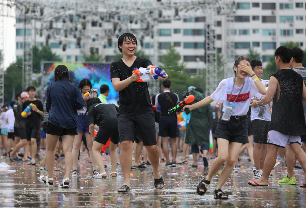 사회/한강물싸움축체/물총싸움/더위/