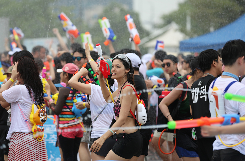사회/한강물싸움축체/물총싸움/더위/