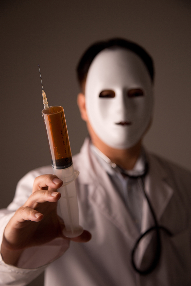 사회,의사,병력,수술,싸이코,쏘시오패스,매스,주사기