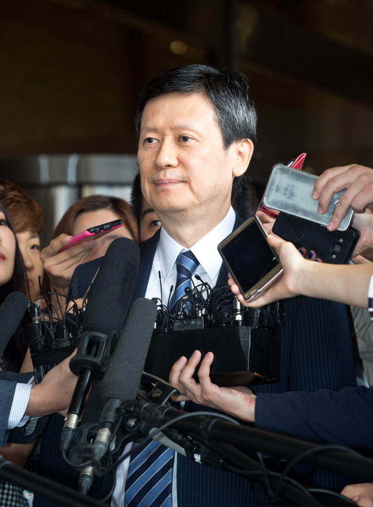 신동주,롯데,롯데홀딩스,신동주 검찰 출석,신동주 검찰