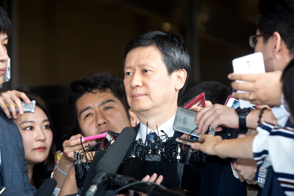 신동주,롯데,롯데홀딩스,신동주 검찰 출석,신동주 검찰