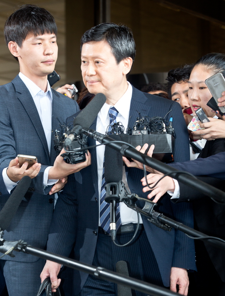 신동주,롯데,롯데홀딩스,신동주 검찰 출석,신동주 검찰