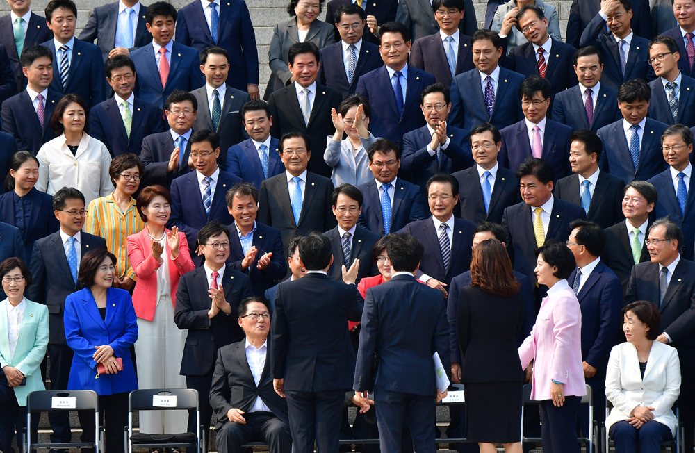 정치/국회/국회의원기념촬영/국회의원단체사진/