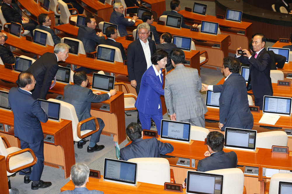 정치,국회,본회의,추미애,교섭단체대표연설