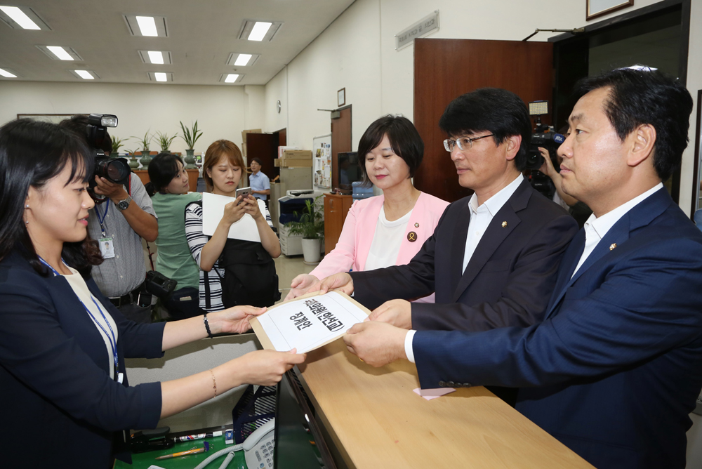 정치/국회/야3당/한선교/의안과/박완주/김관영/