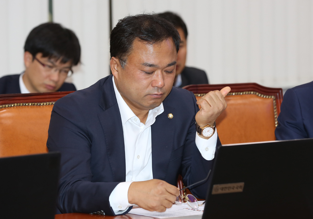 정치/국회/농림축산식품해양수산위원회/권석창