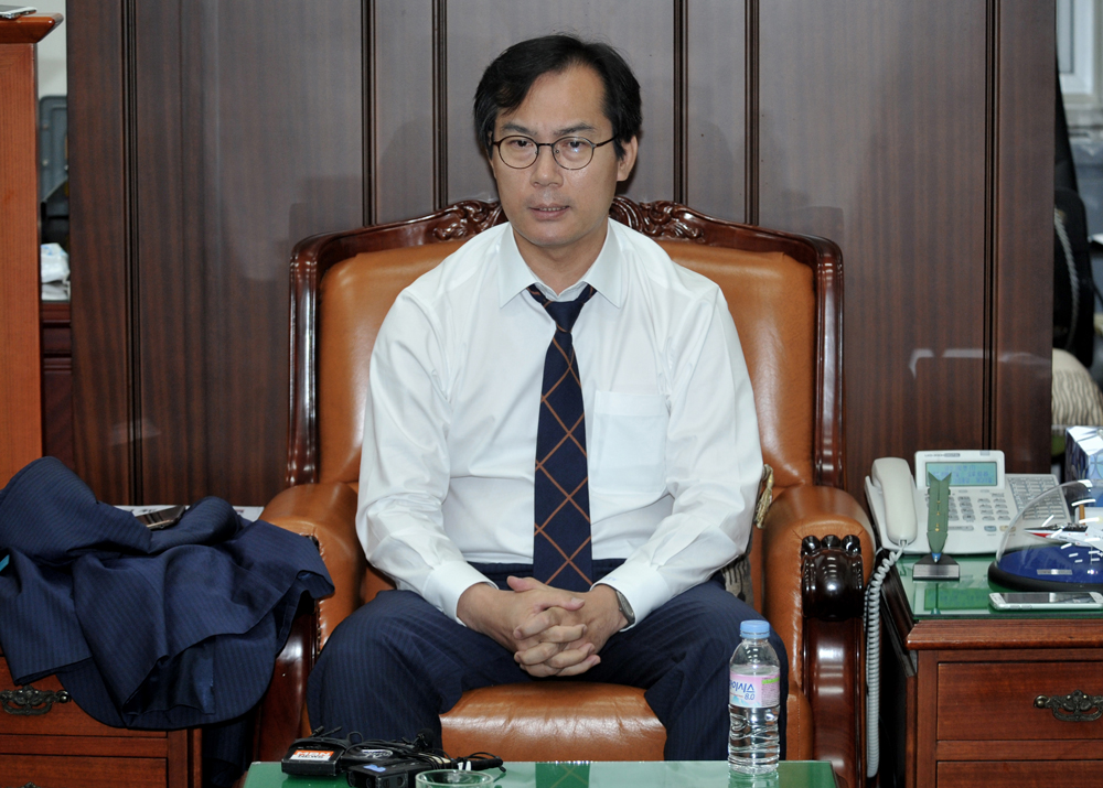 정치/국회/국정감사/국방위원회/김영우