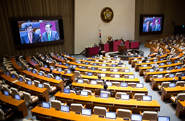 정치/국회/국회의원/정당/본회의/대정부질문/외