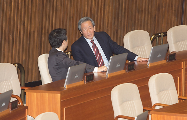 정치/국회/국회의원/정당/본회의/대정부질문/외