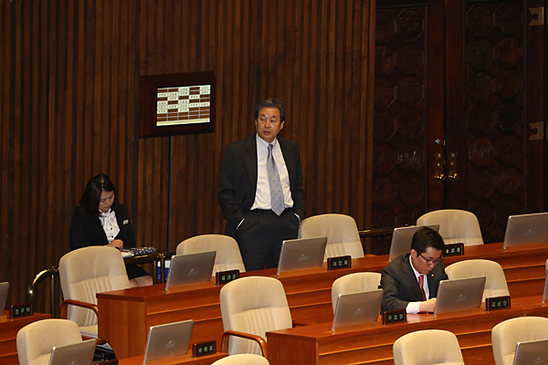 정치/국회/국회의원/정당/본회의/대정부질문