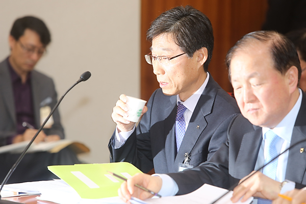 정치/국회/국회의원/정당/농협카드/농림축산식