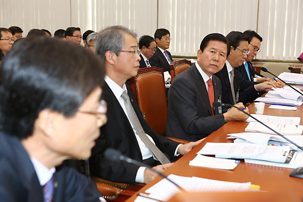 정치/국회/국회의원/정당/농협카드/농림축산식