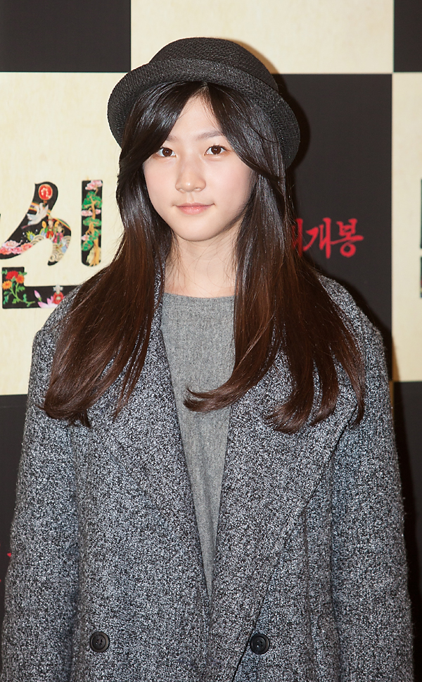 만신/무속인/김금화/박찬경/다큐멘터리영화/무