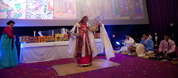 만신/김금화/중요무형문화재/신내림/무당/무속