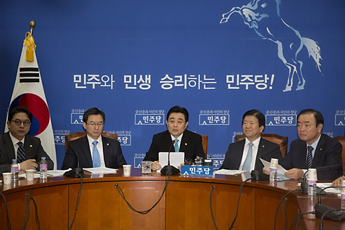 정치/정당/민주당/원내대책회의