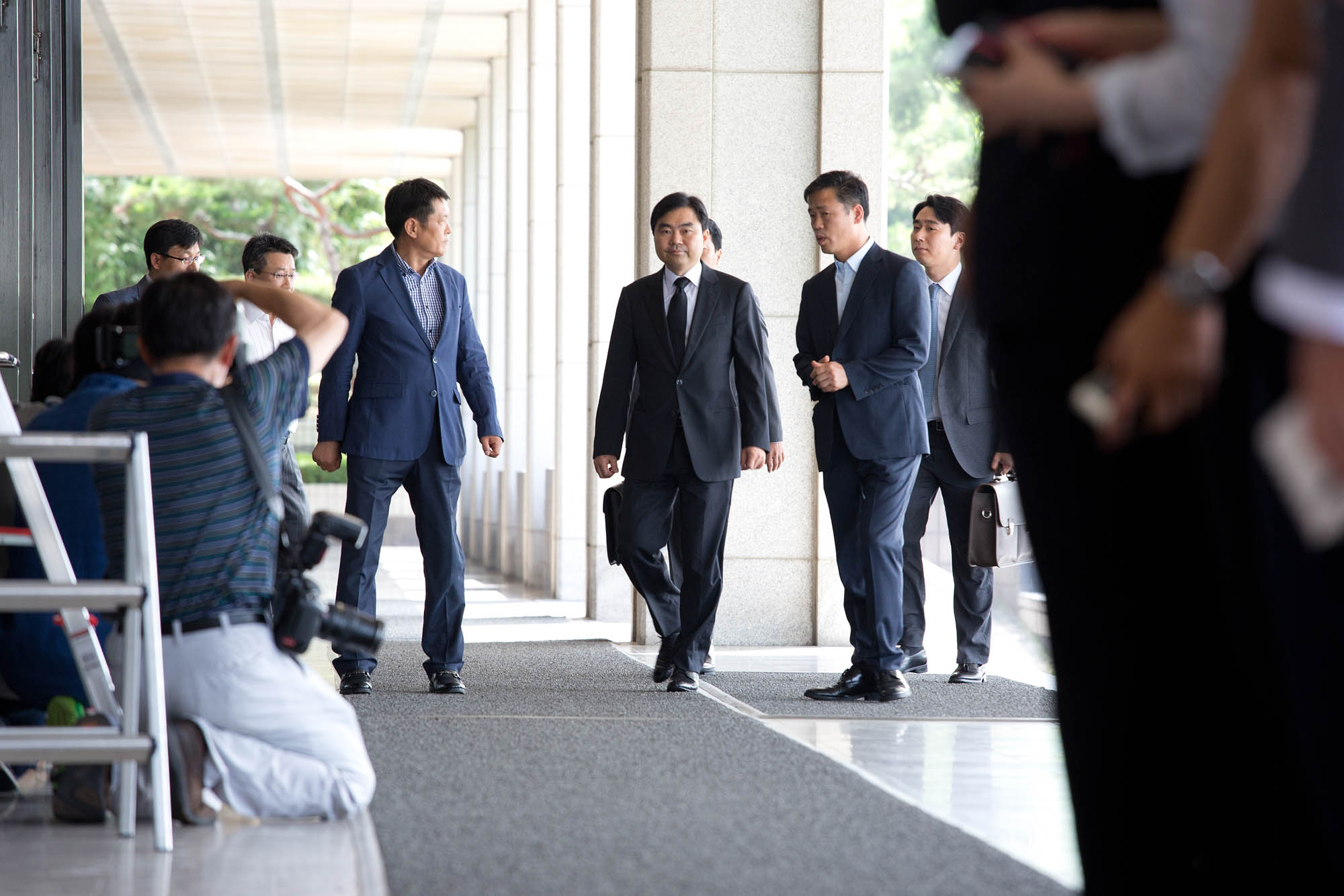 사회;경제;주식;주식대박;배임;검사장;진경준;소환;출두;서울중앙지검;특임검사